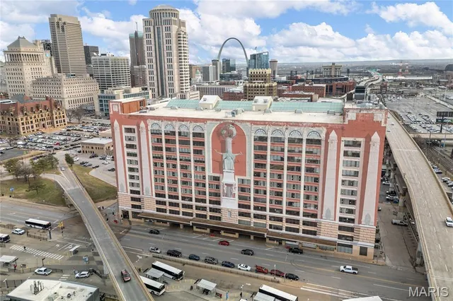 $429,000 | 400 South 14th Street, Unit 1115, St. Louis, MO 63103