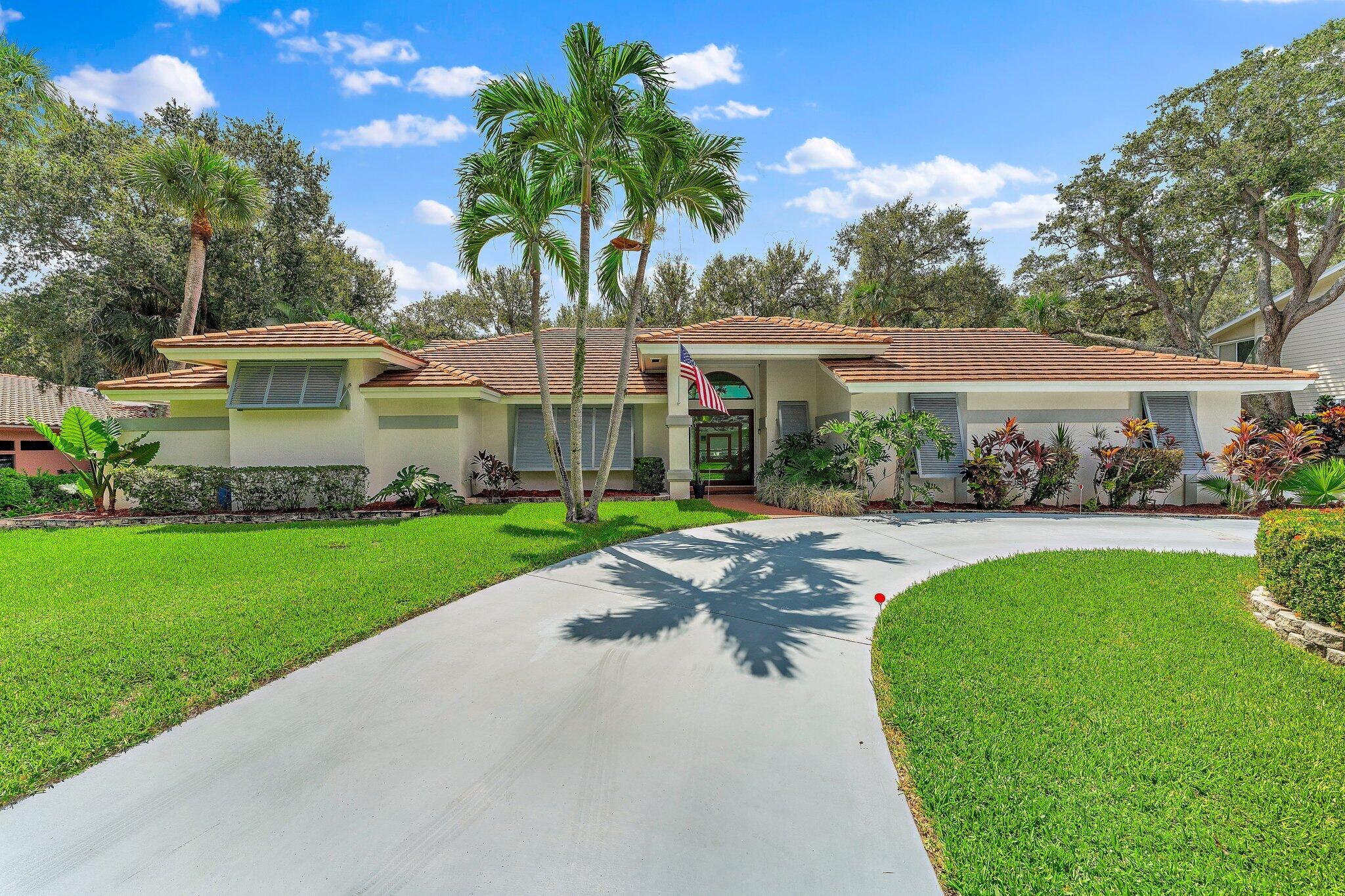 11 Heritage Way Stuart, FL 34996 - Photo 2 of 88 003-11HeritageWay-Stuart-SMALL