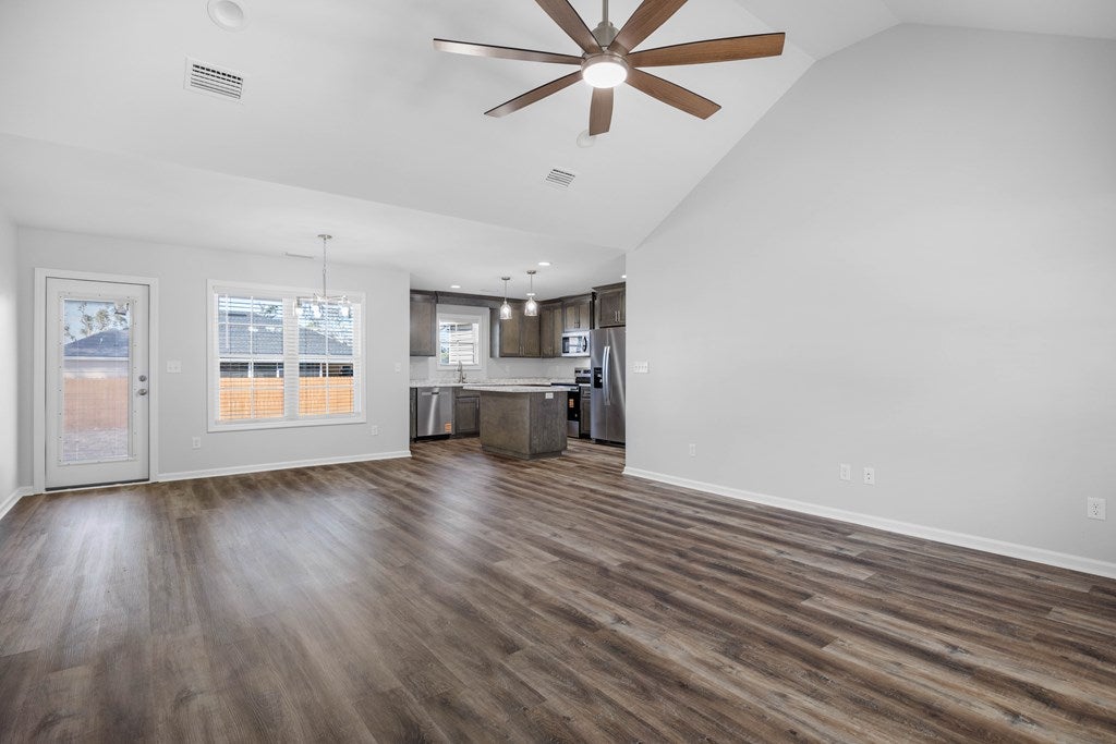 4450 White Water Road Valdosta, GA 31601 - Photo 6 of 45 Gallery Image 6