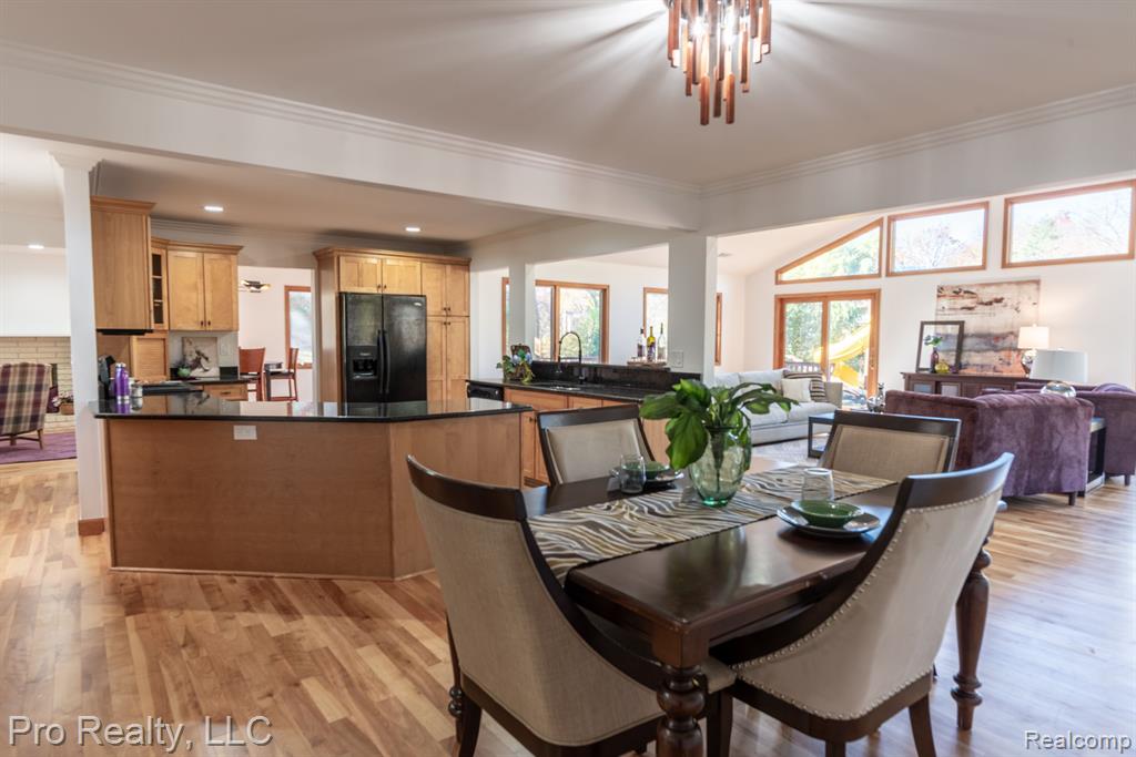 29632 Pond Ridge Road Farmington Hills, MI 48334 - Photo 9 of 32