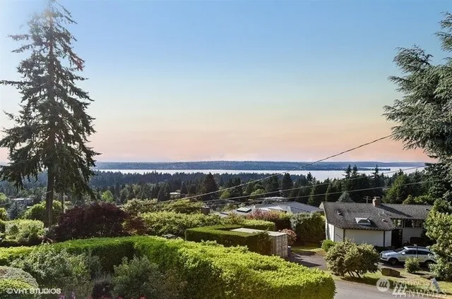 $8,500 | 9625 Northeast 28th Street, Clyde Hill, WA 98004