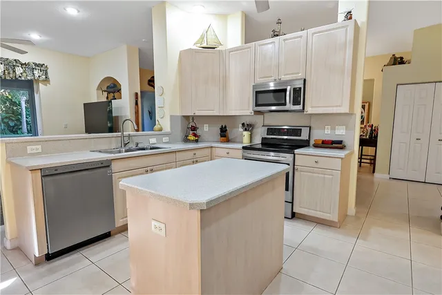 $475,000 | 753 North Ocracoke Square Southwest, Vero Beach, FL 32968