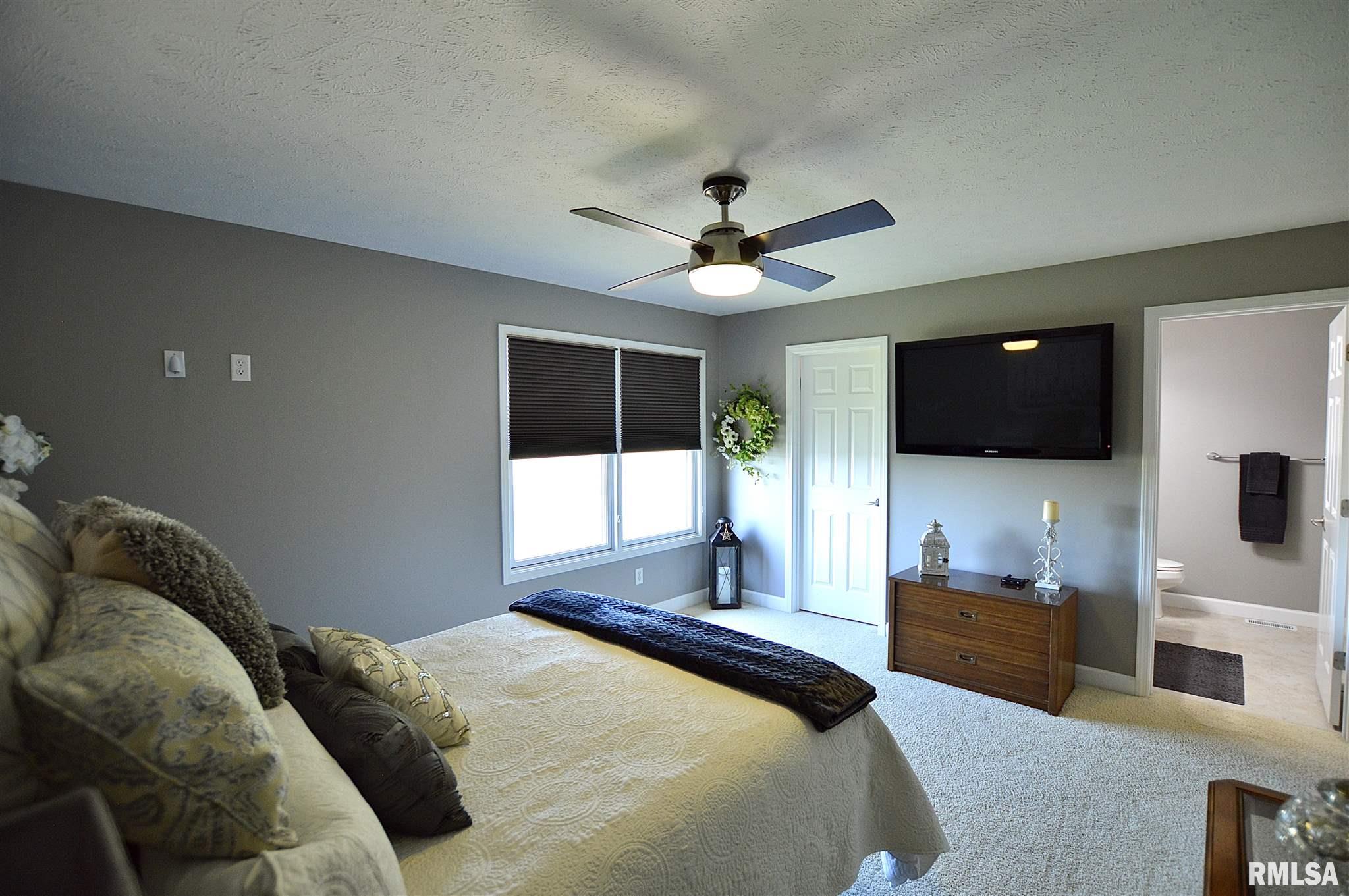 4415 Castle Pines Drive Springfield, IL 62711 - Photo 12 of 31 Gallery Image 12