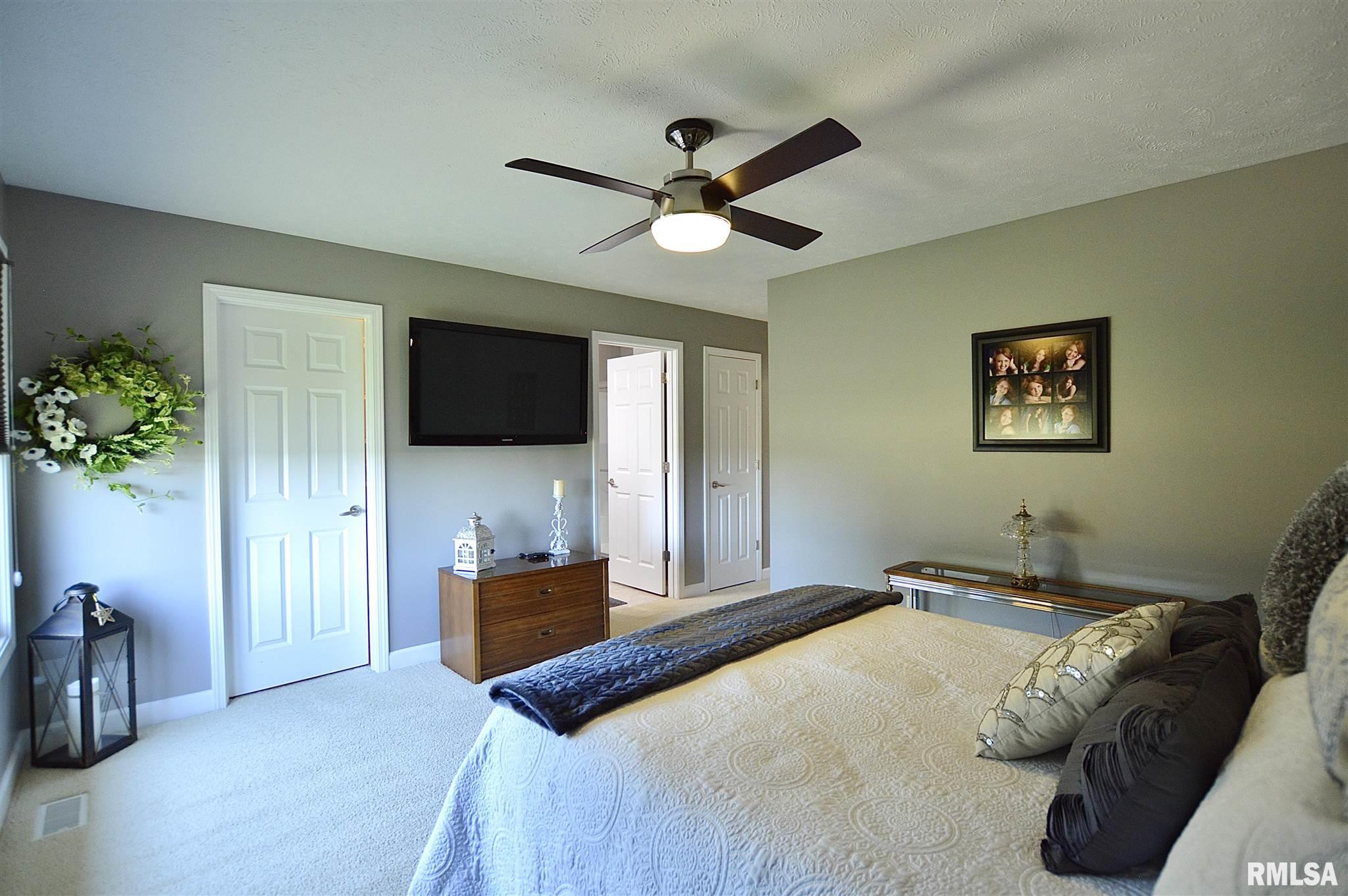 4415 Castle Pines Drive Springfield, IL 62711 - Photo 13 of 31 Gallery Image 13