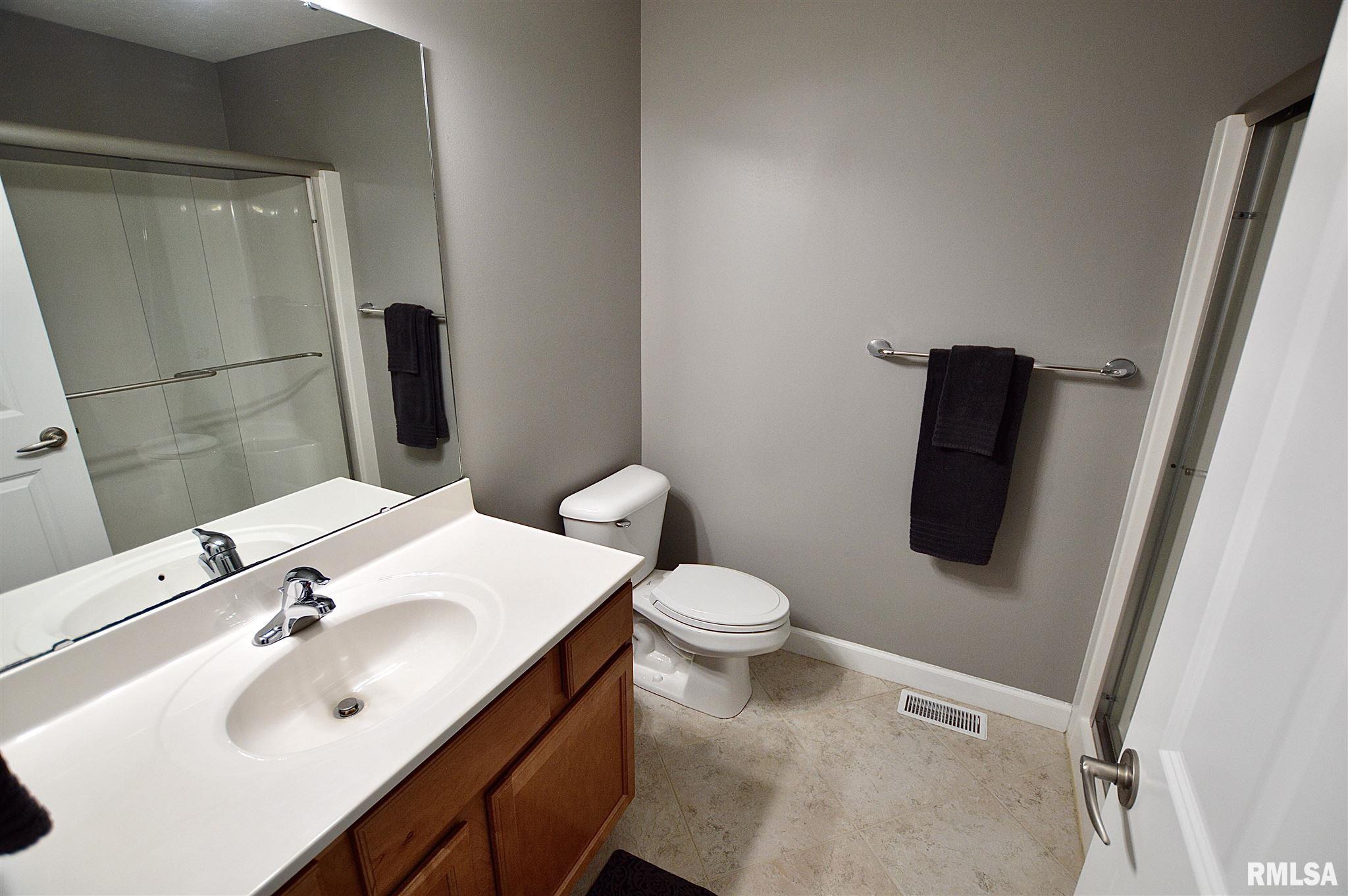 4415 Castle Pines Drive Springfield, IL 62711 - Photo 16 of 31 Gallery Image 16