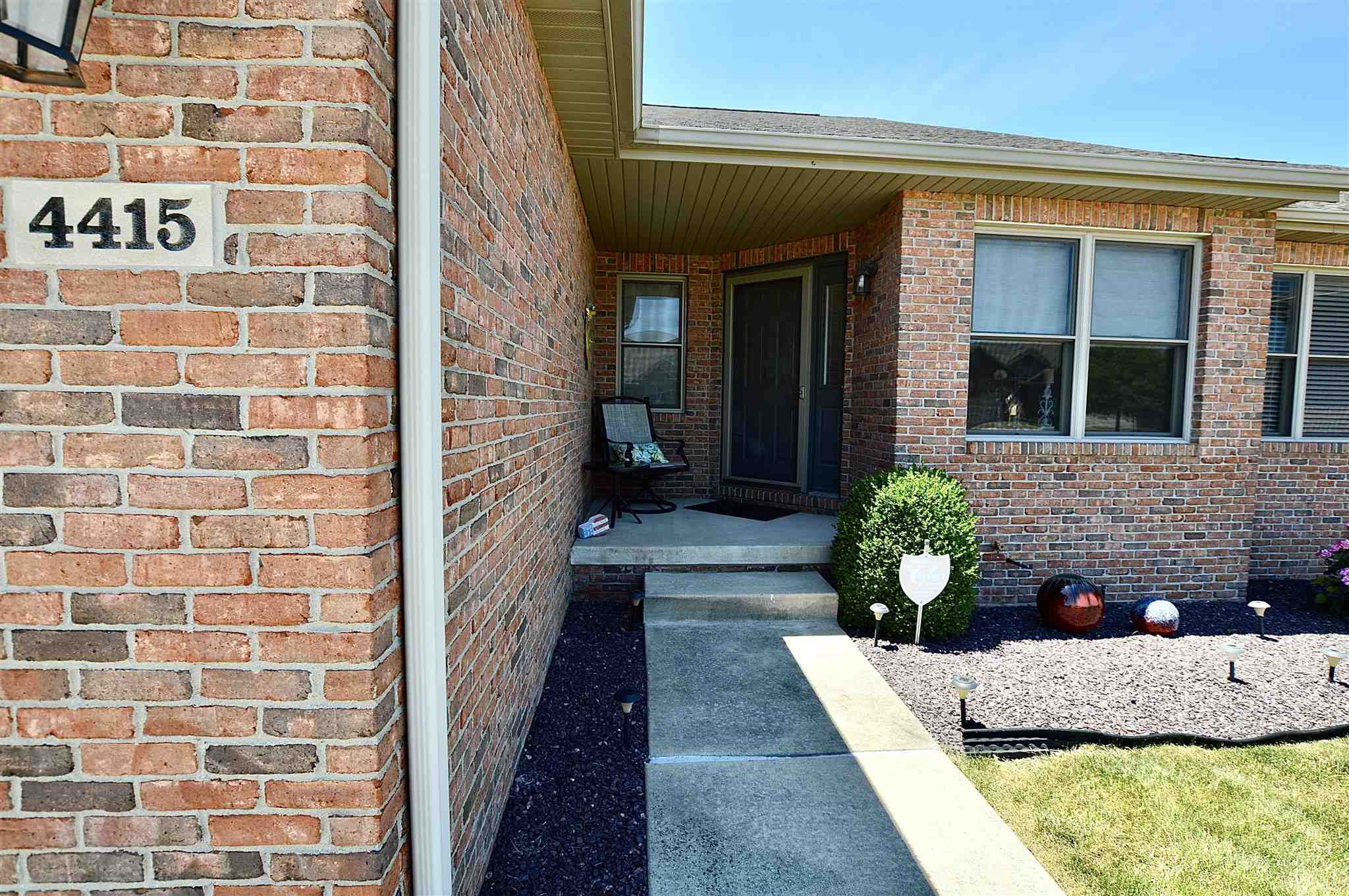 4415 Castle Pines Drive Springfield, IL 62711 - Photo 4 of 31 Gallery Image 4