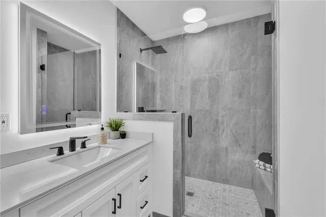 $315,000 | 1610 South Northern Boulevard, Independence, MO 64052