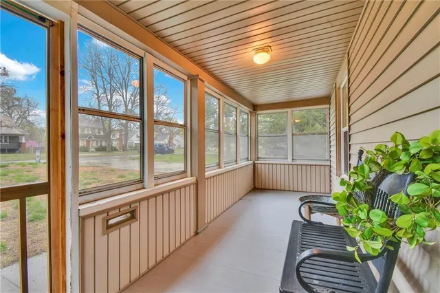 $315,000 | 1610 South Northern Boulevard, Independence, MO 64052