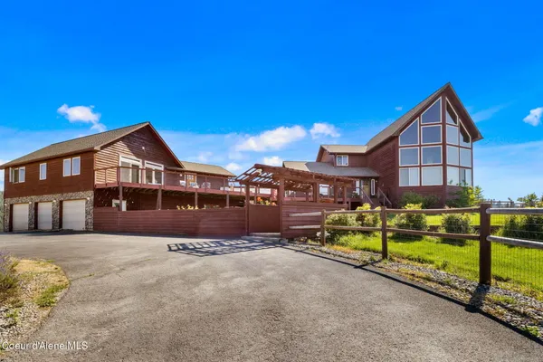 $1,495,000 | 1199 Walker Road, Viola, ID 83872