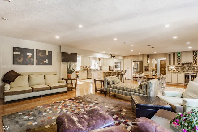 $2,600,000 | 2034 Dubois Road, Spencer, IN 47460