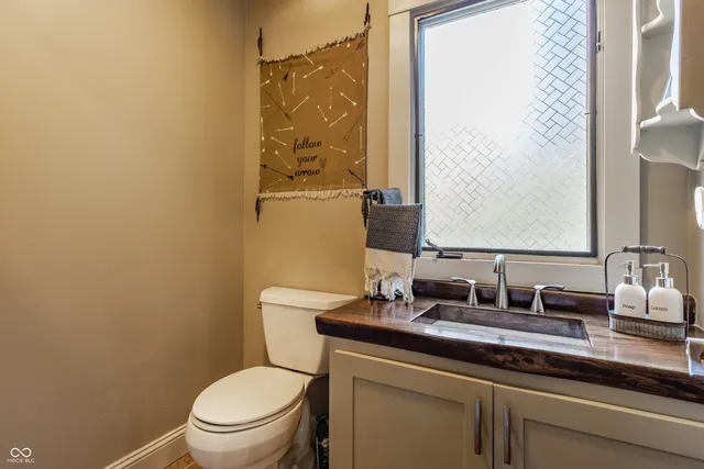 $2,600,000 | 2034 Dubois Road, Spencer, IN 47460