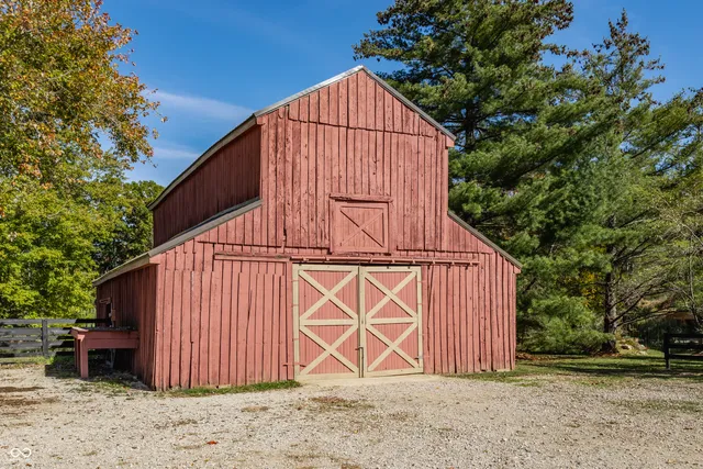 $2,600,000 | 2034 Dubois Road, Spencer, IN 47460