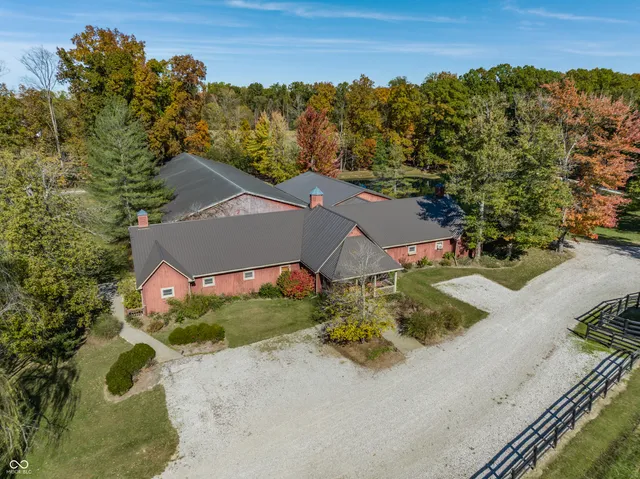 $2,600,000 | 2034 Dubois Road, Spencer, IN 47460