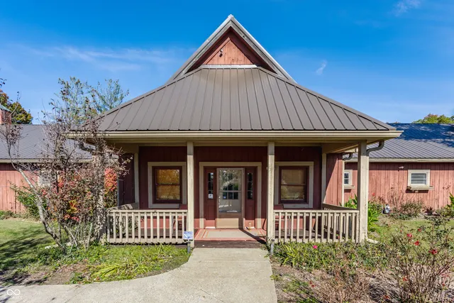 $2,600,000 | 2034 Dubois Road, Spencer, IN 47460