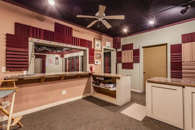 $2,600,000 | 2034 Dubois Road, Spencer, IN 47460