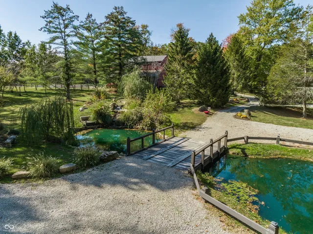 $2,600,000 | 2034 Dubois Road, Spencer, IN 47460