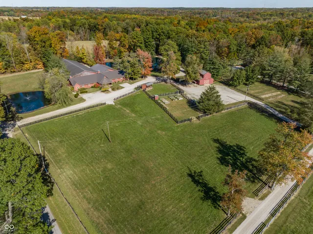 $2,600,000 | 2034 Dubois Road, Spencer, IN 47460