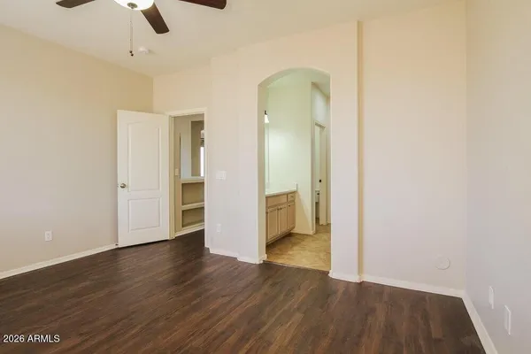 $2,180 | 8724 North 57th Drive, Glendale, AZ 85302