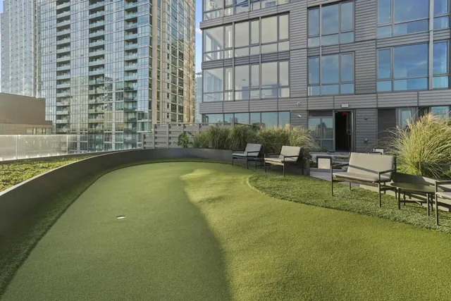 $6,200 | 75 Park Lane South, Unit 804, Jersey City, NJ 07310