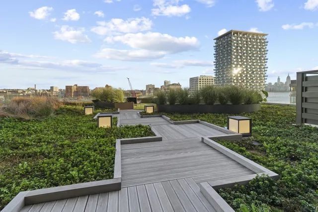 $6,200 | 75 Park Lane South, Unit 804, Jersey City, NJ 07310