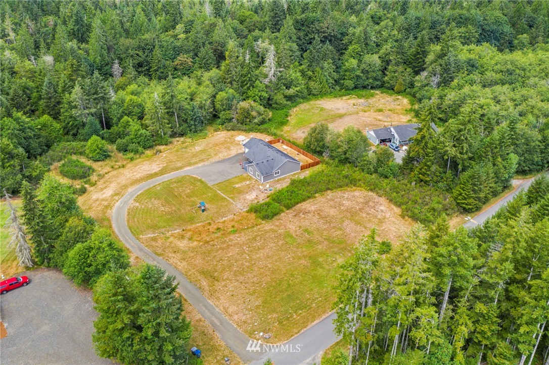 320 East Wilson Way Grapeview, WA 98546 - Photo 5 of 35 Gallery Image 5