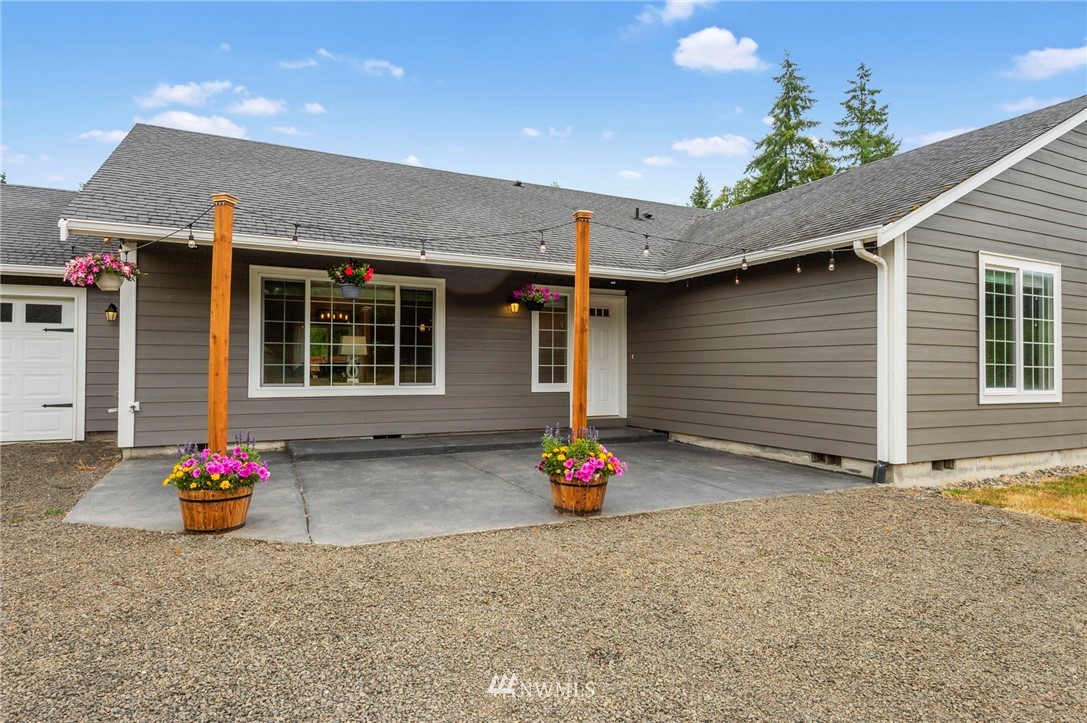 320 East Wilson Way Grapeview, WA 98546 - Photo 6 of 35 Gallery Image 6