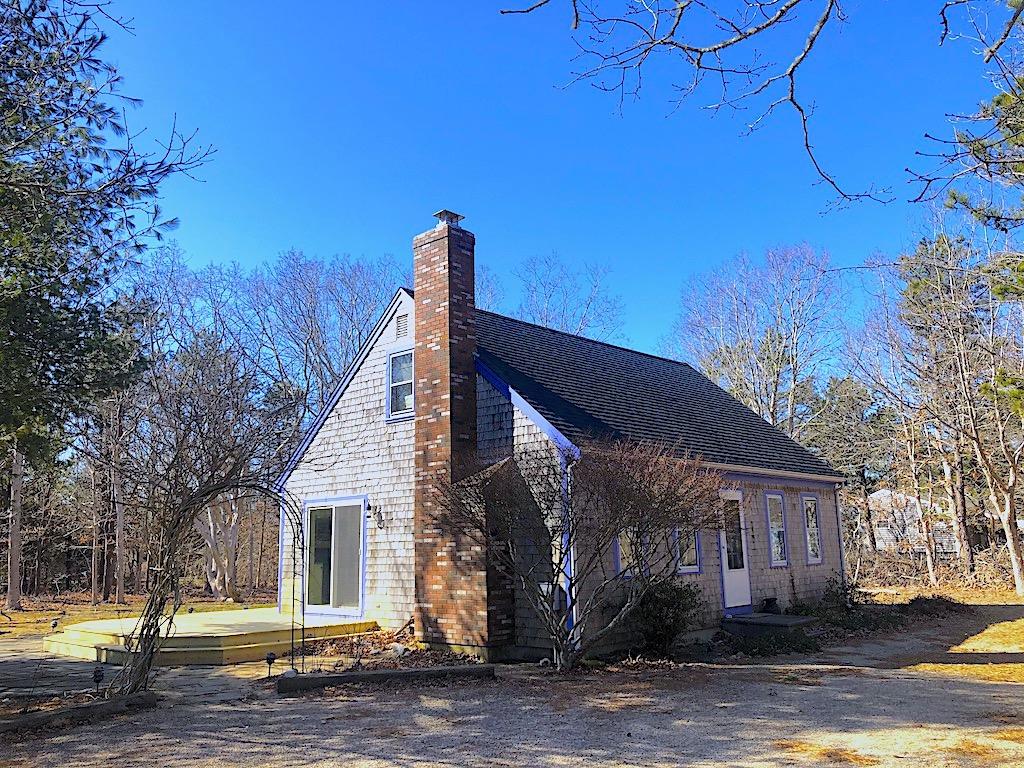 375 North Sunken Meadow Road Eastham, MA 02642 - Photo 1 of 14 Front approach