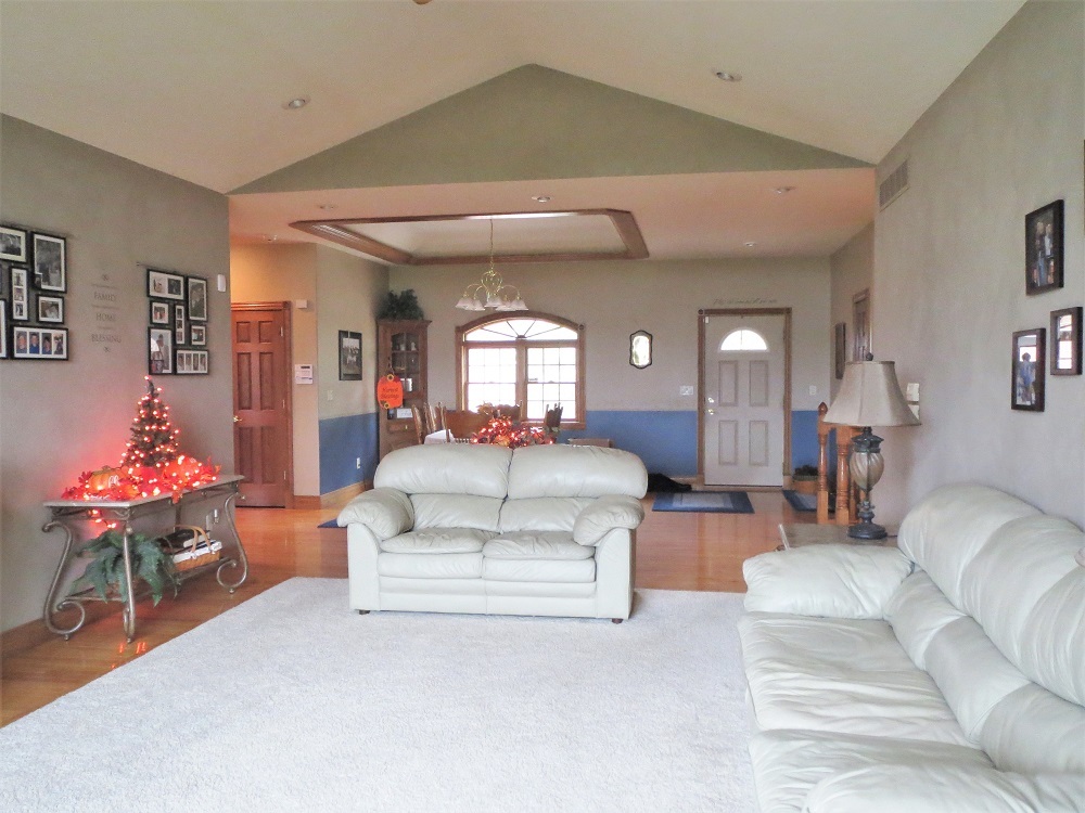 1122 Sterling Road Dixon, IL 61021 - Photo 7 of 45 a living room with furniture and a wooden floor