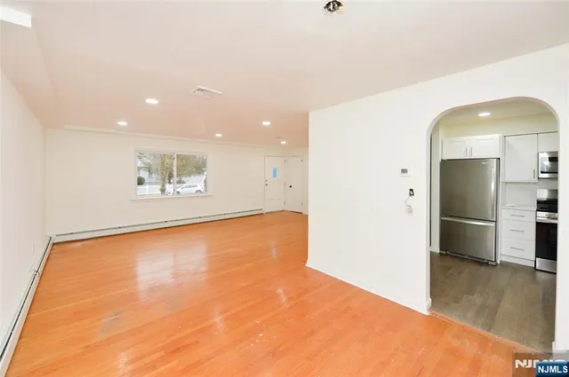 $5,500 | 60 Poplar Avenue, Hackensack, NJ 07601