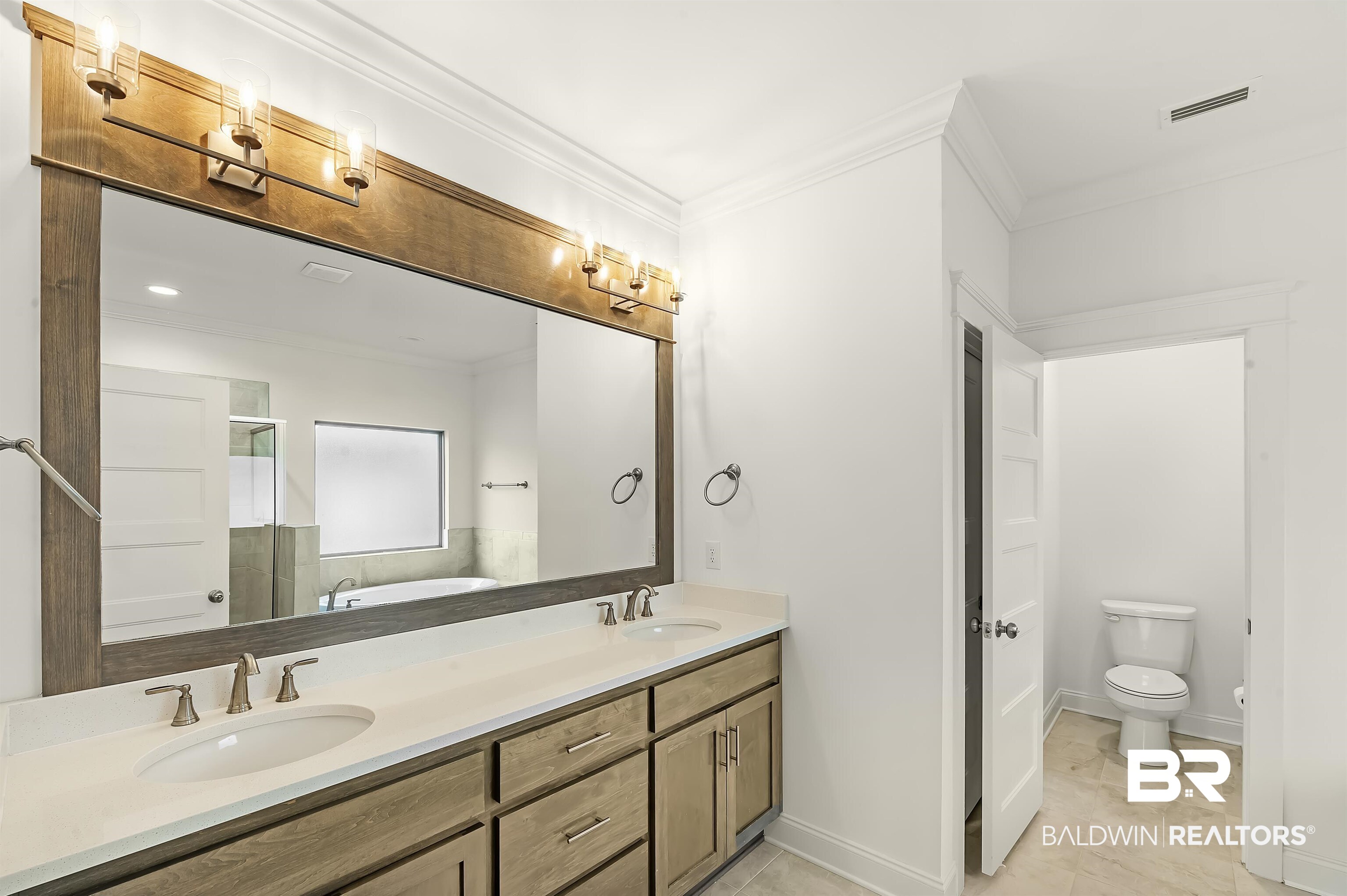 284 Fennec Street Fairhope, AL 36532 - Photo 18 of 73 Primary Bathroom