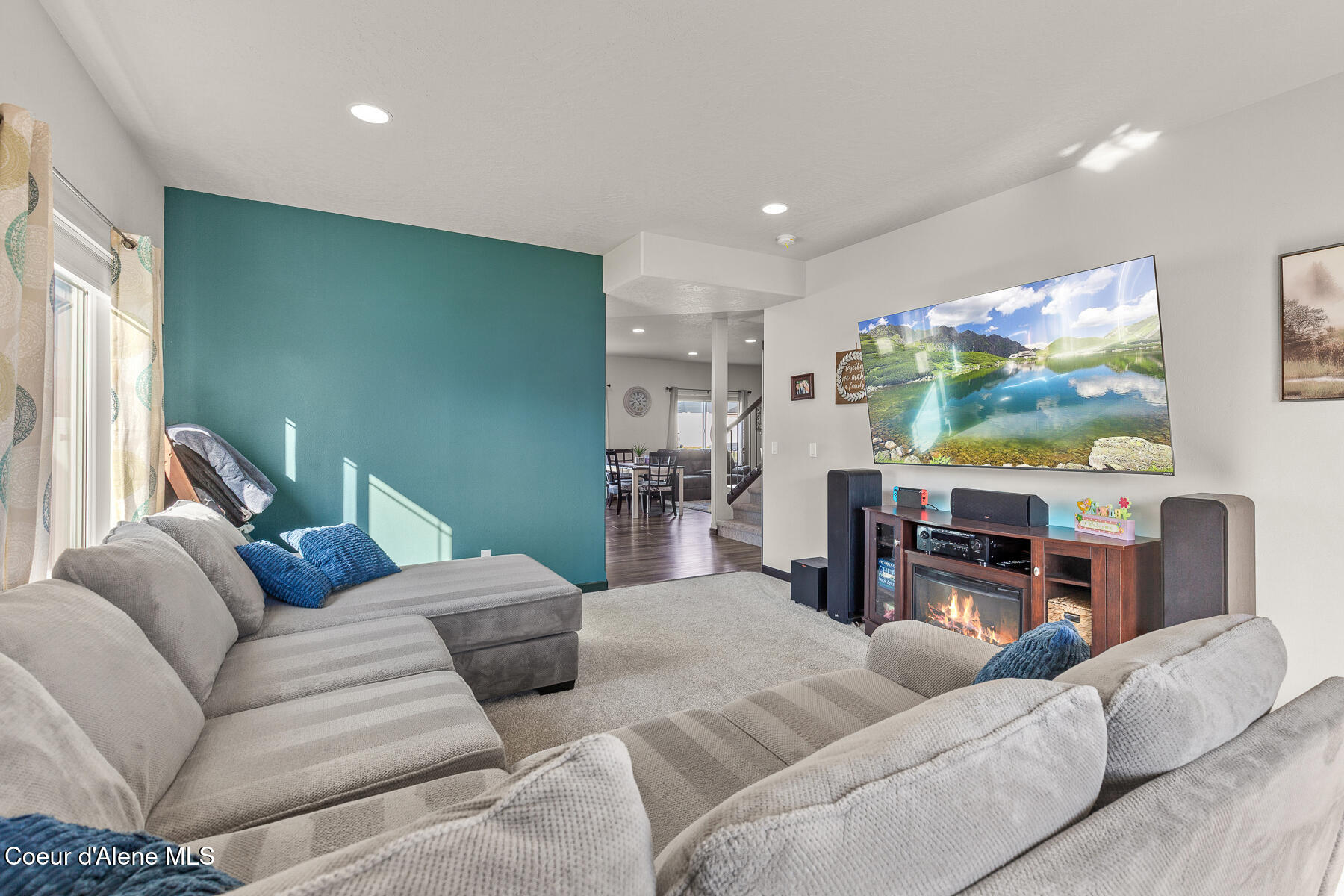 12365 West Renshaw Avenue Post Falls, ID 83854 - Photo 7 of 35 Living Room