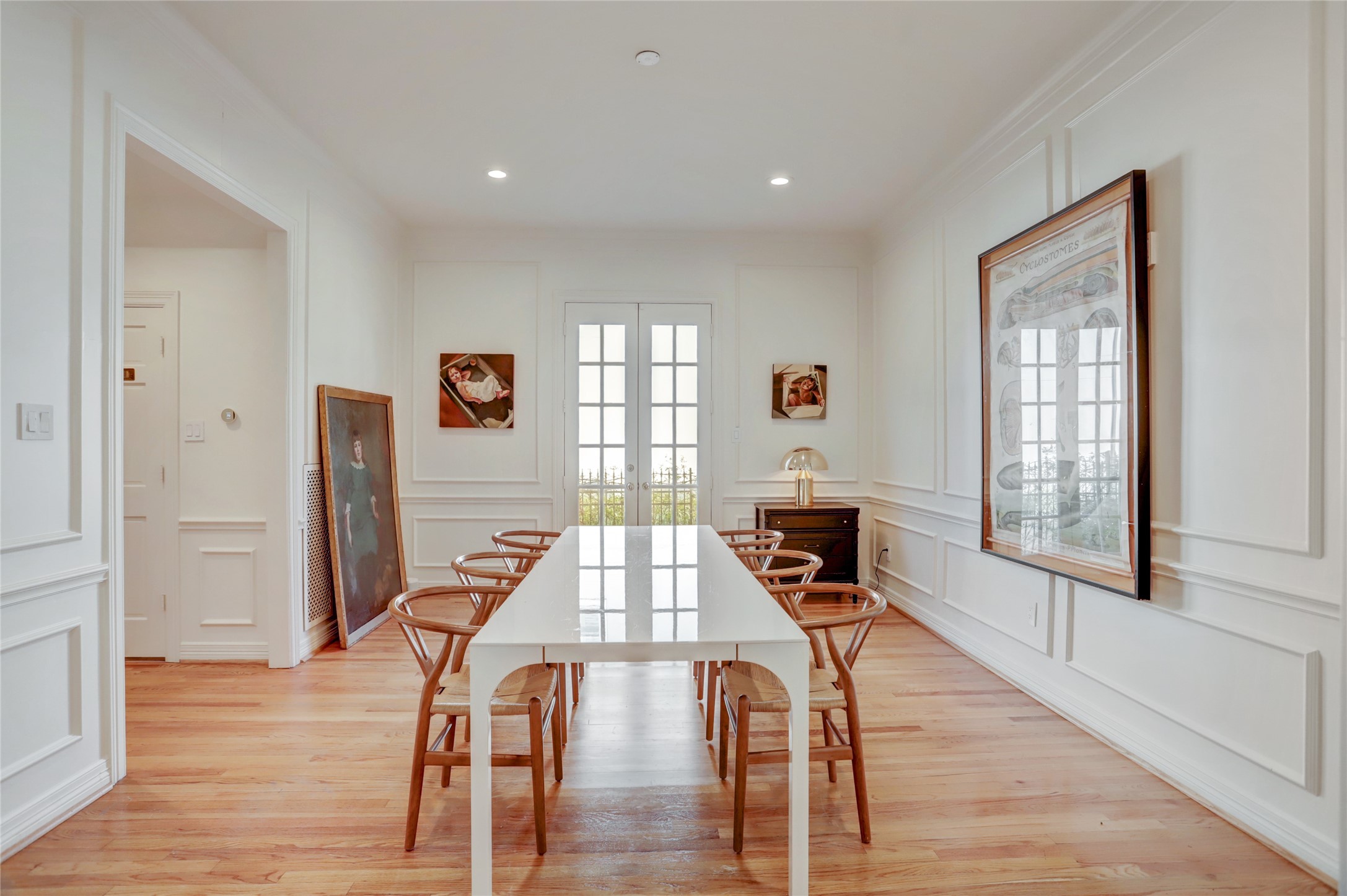 2703 Mid Lane, Unit 4 Houston, TX 77027 - Photo 7 of 16 a living room with furniture and wooden floor