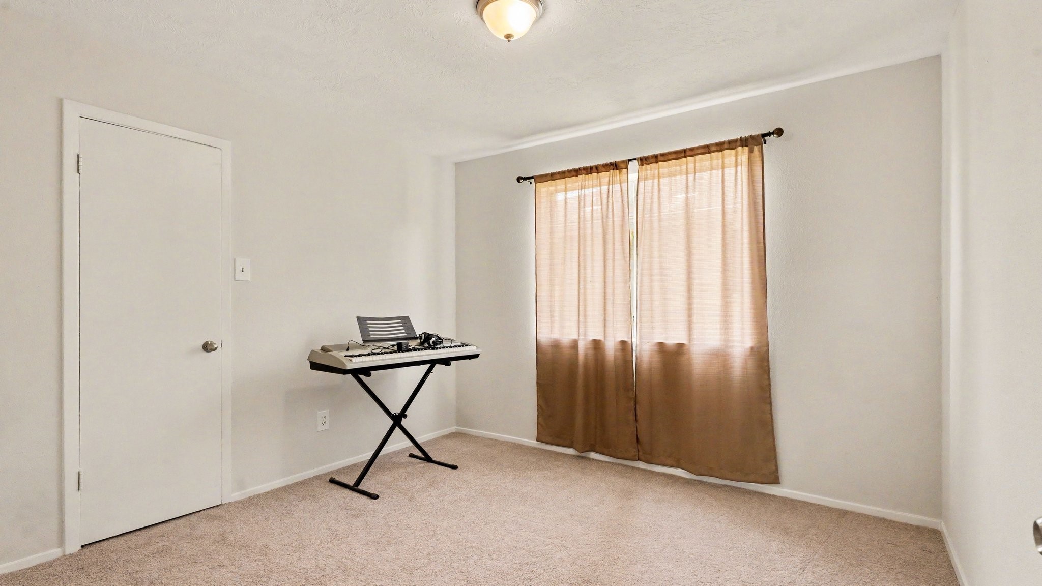 1506 Holbech Lane Channelview, TX 77530 - Photo 14 of 21 a view of an empty room and window