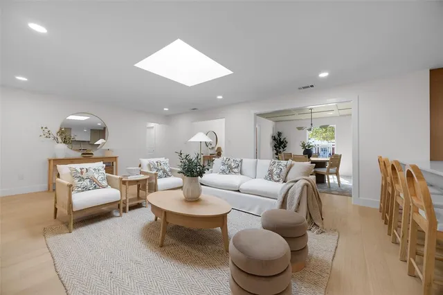 $900,000 | 7647 Alto Caro Drive, Dallas, TX 75248