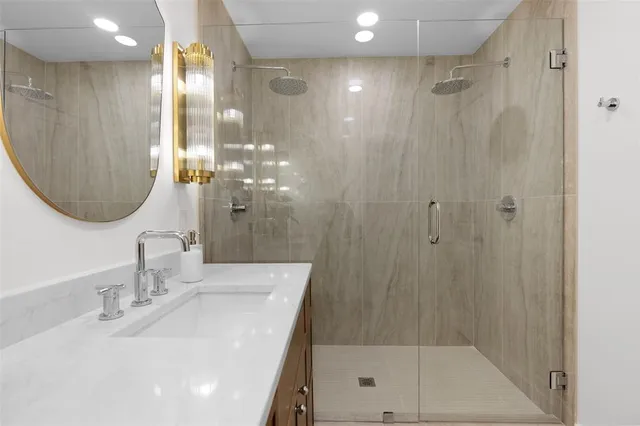 $900,000 | 7647 Alto Caro Drive, Dallas, TX 75248