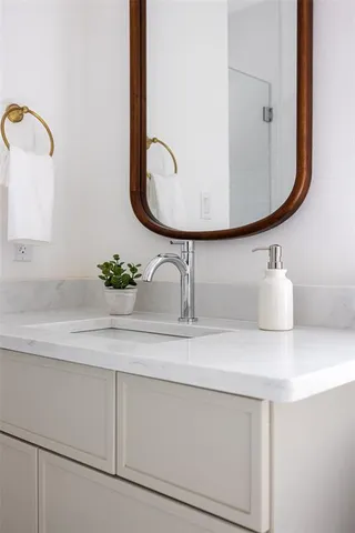 $900,000 | 7647 Alto Caro Drive, Dallas, TX 75248