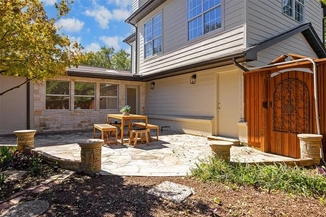 $900,000 | 7647 Alto Caro Drive, Dallas, TX 75248