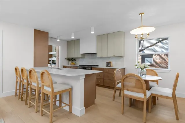 $900,000 | 7647 Alto Caro Drive, Dallas, TX 75248