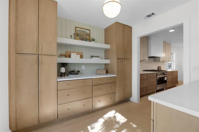 $900,000 | 7647 Alto Caro Drive, Dallas, TX 75248