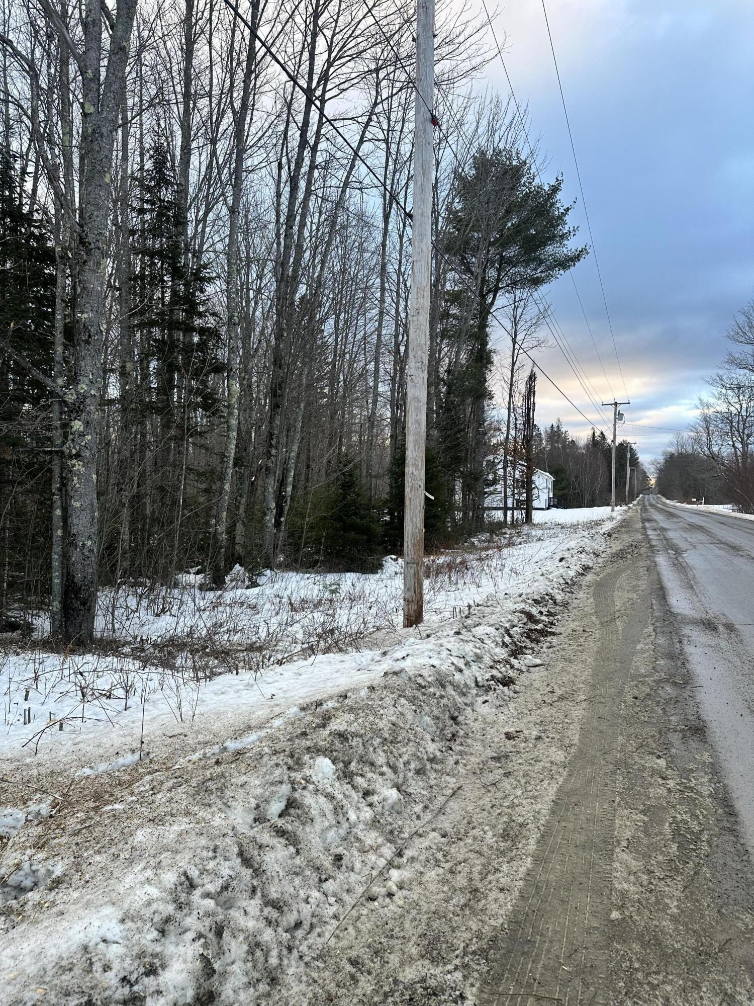 48-49 Middle Road Bradford, ME 04410 - Photo 5 of 6 IMG_3329