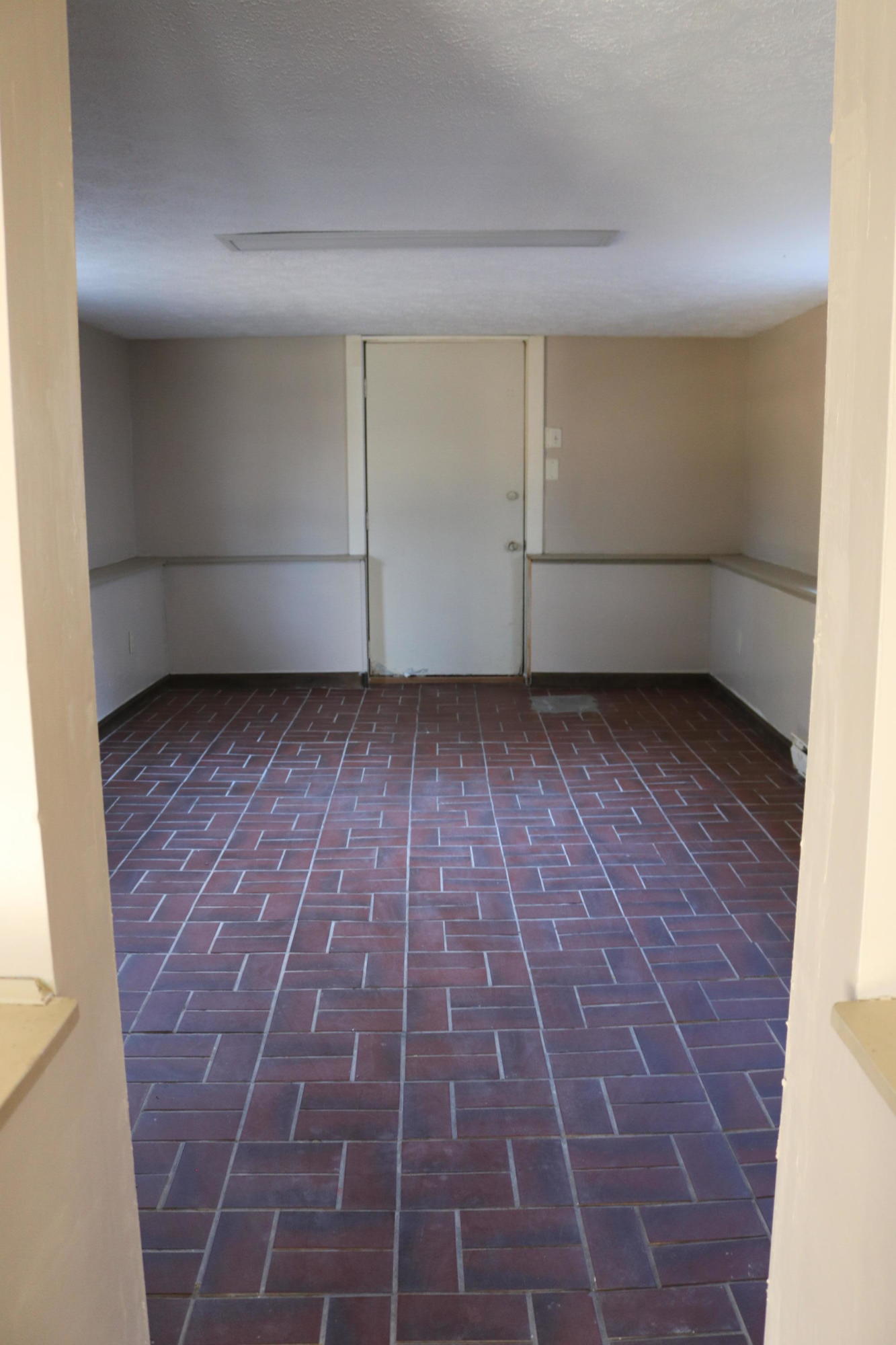 627 Webber Hill Road Kennebunk, ME 04043 - Photo 14 of 23 Basement mudroom to backyard