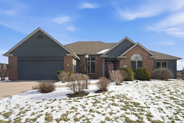 $370,000 | 8114 Sorrel Lane, Fort Wayne, IN 46825