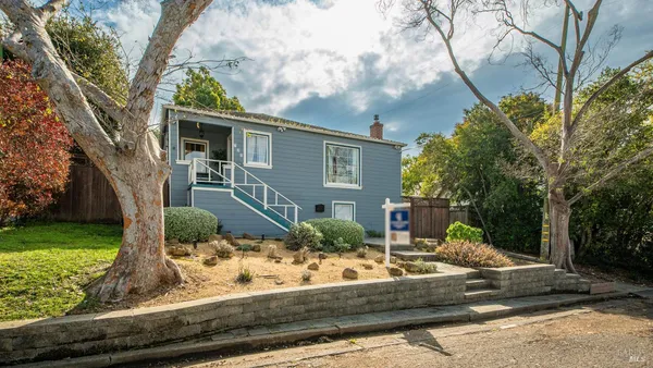 $729,000 | 725 Valle Vista Avenue, Vallejo, CA 94590