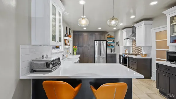 $729,000 | 725 Valle Vista Avenue, Vallejo, CA 94590