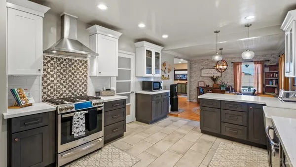 $729,000 | 725 Valle Vista Avenue, Vallejo, CA 94590