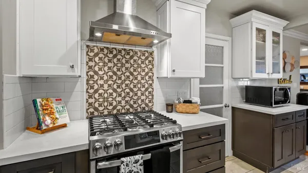 $729,000 | 725 Valle Vista Avenue, Vallejo, CA 94590