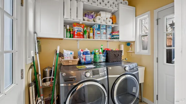 $729,000 | 725 Valle Vista Avenue, Vallejo, CA 94590