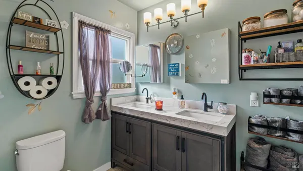 $729,000 | 725 Valle Vista Avenue, Vallejo, CA 94590