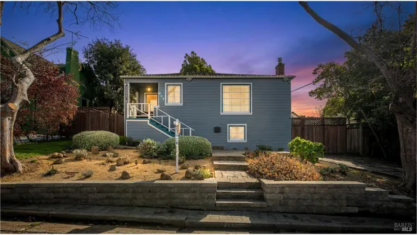 $729,000 | 725 Valle Vista Avenue, Vallejo, CA 94590