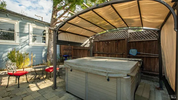 $729,000 | 725 Valle Vista Avenue, Vallejo, CA 94590